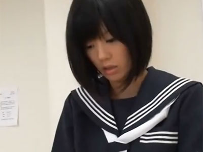 某アイドル激似の琥珀うたがＪＫコスで教室ハメ→マジイキ連発